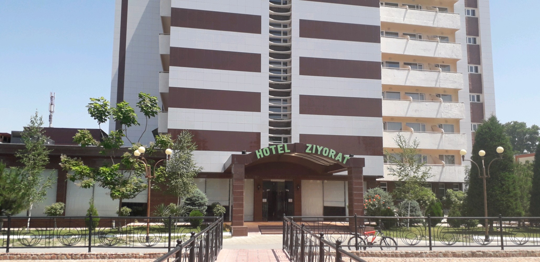 Фото отеля 1