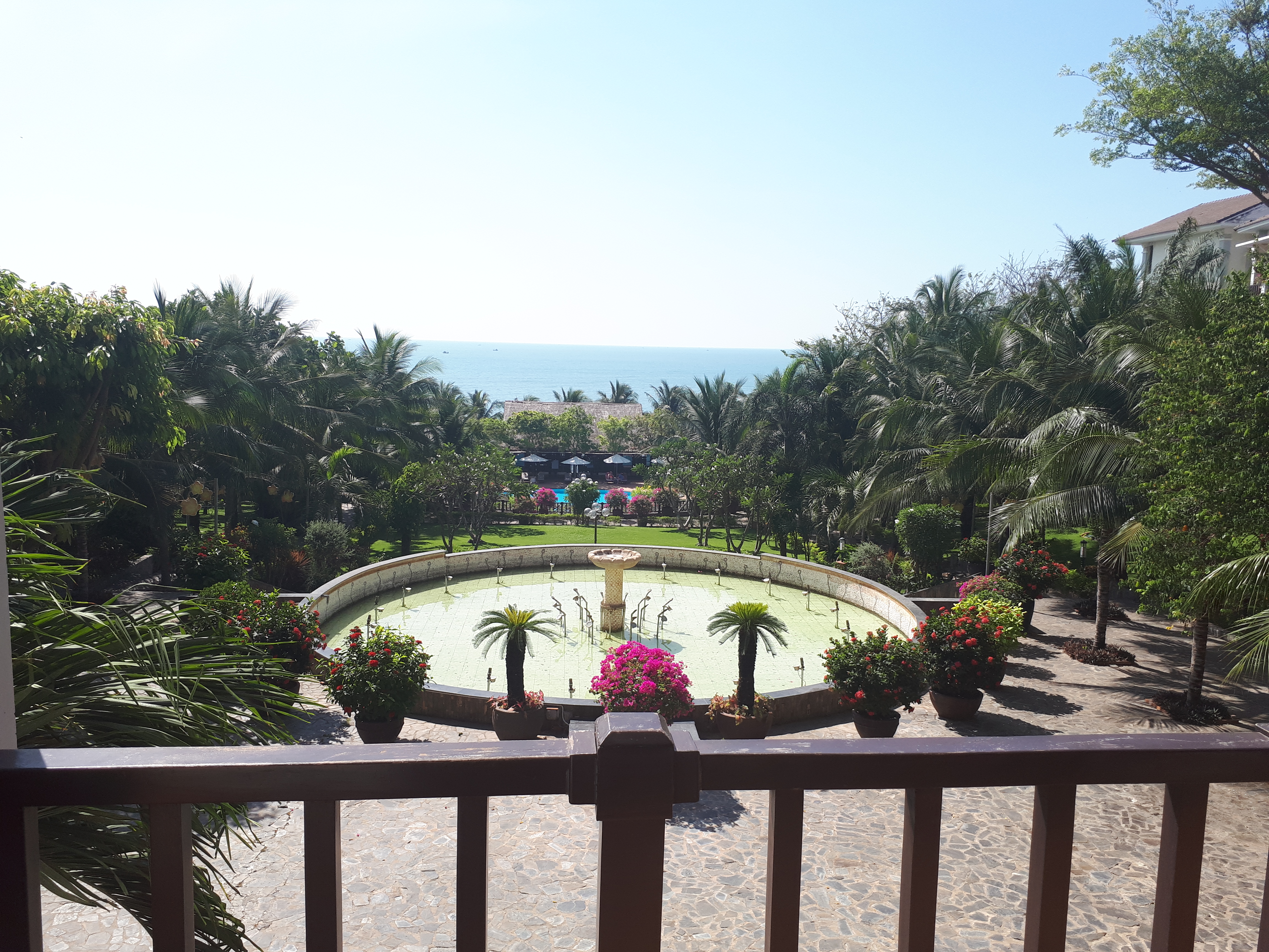 Фото Lotus Muine Beach Resort & SPA