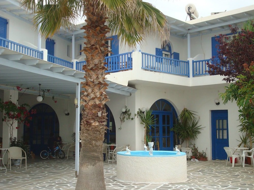 Фото отеля 3