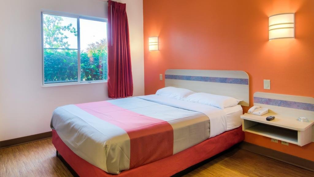 Фото Motel 6 Kansas City, Mo - Airport