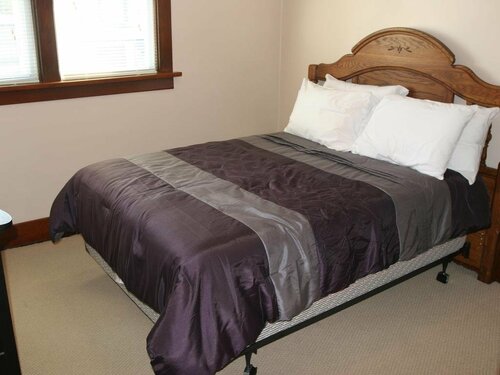 Гостиница Eastwood Tourist Lodge в Ниагара-Фолс