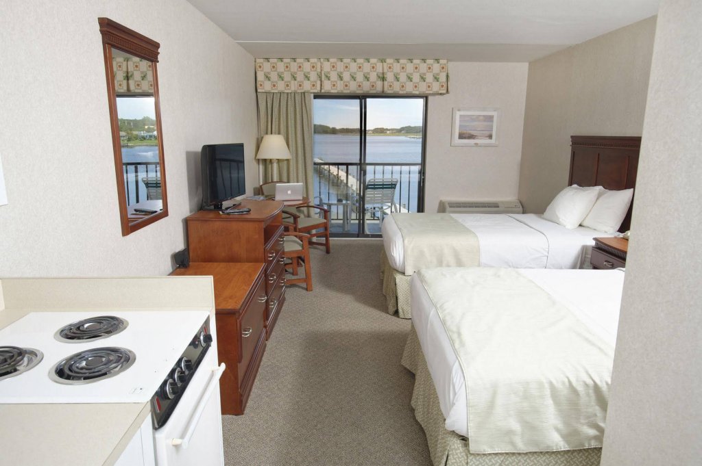 Фото The Bay Resort