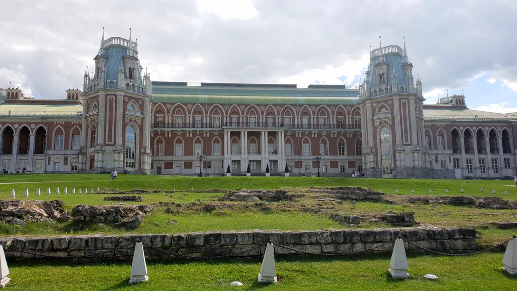 Достопримечательность Останки Кавалерского корпуса, Москва, фото