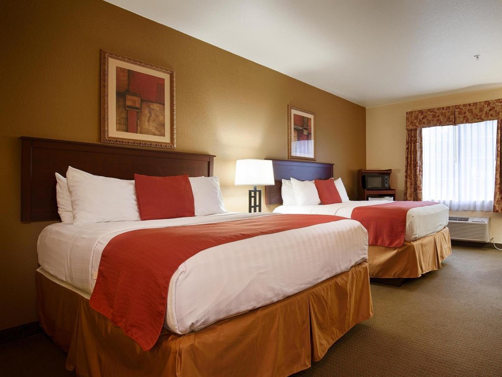 Фото Best Western Sherwood Inn & Suites