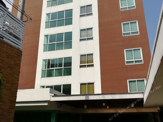 Фото Sathorn Grace Serviced Residence