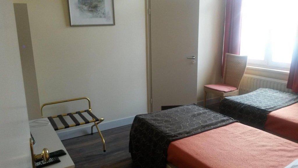 Фото Hotel Queen Mary