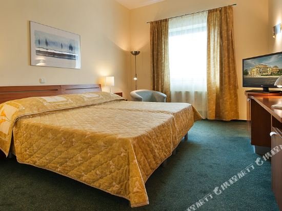 Фото Ramada Airport Hotel Prague