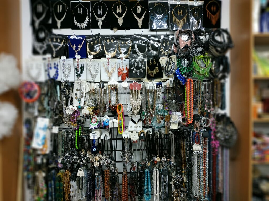 Jewelry shop Magazin Busy, sergi, aksessuary, Krasnoyarsk, photo