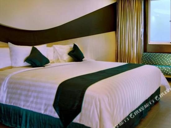 Фото Aston Cirebon Hotel & Convention Center