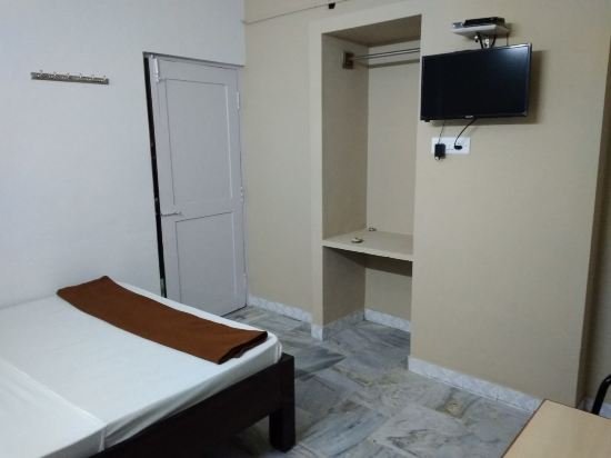 Фото Hotel Shriram