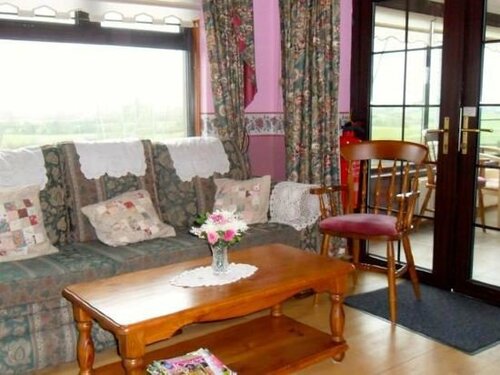 Гостиница Hillview Lodge