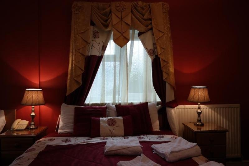 Фото Acorn Guest House