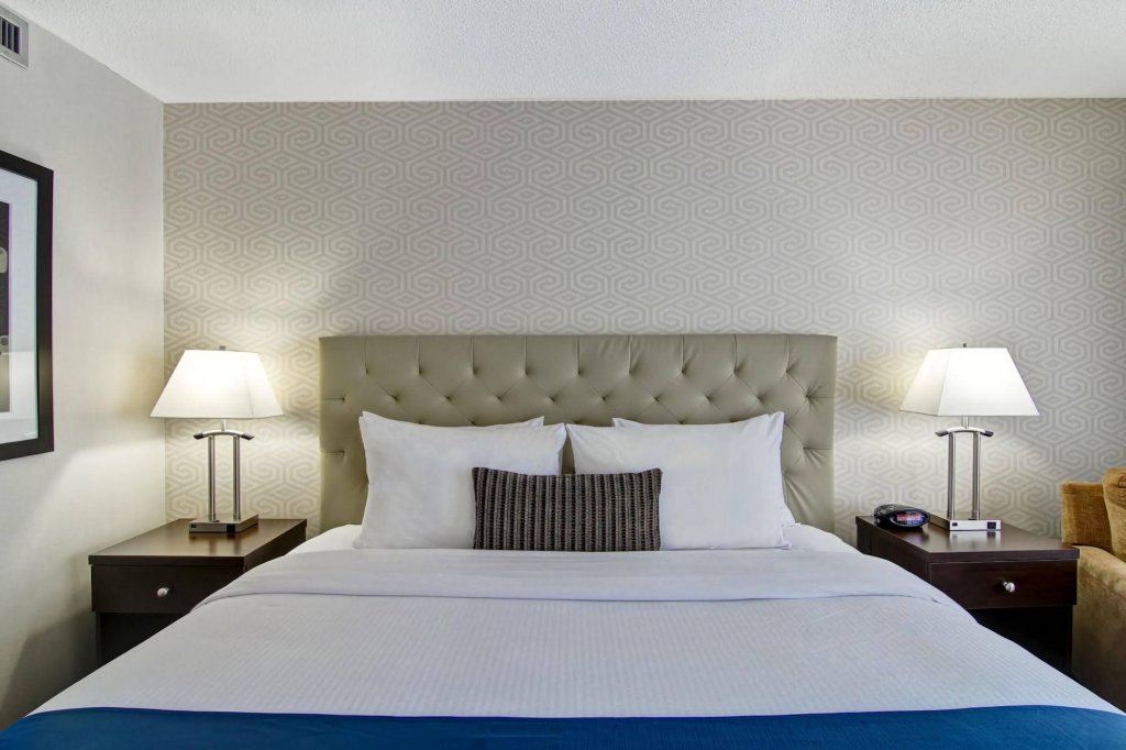 Фото Best Western Cedar Park Inn