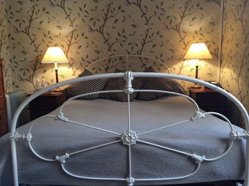 Фото The Russell Boutique Hotel