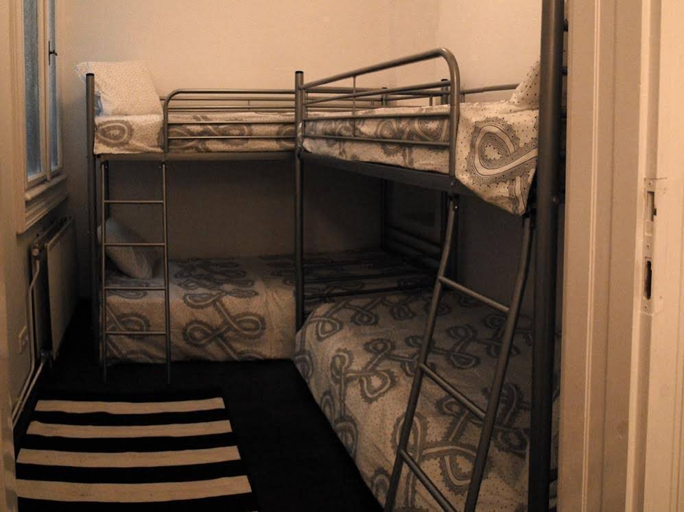 Фото Baroque Hostel 