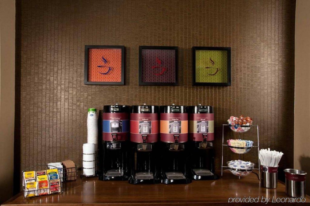 Фото Baymont by Wyndham Columbus Ga