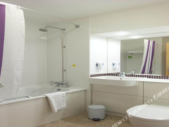 Фото Premier Inn Edinburgh Central hotel