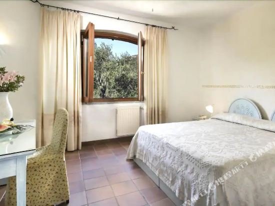 Фото Hotel Rocce Sarde