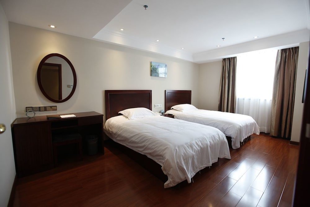 Фото GreenTree Inn Shantou Jinhu Road Business Hotel