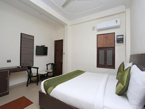 Фото Vaccinated Staff- Oyo Flagship 117 Assi Ghat Bhu