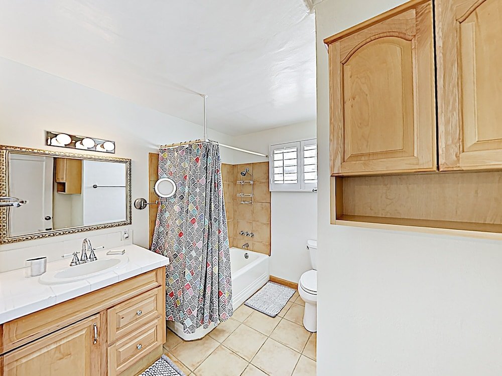 Фото New Listing! Movie Colony Oasis W Pool & SPA 3 Bedroom Home