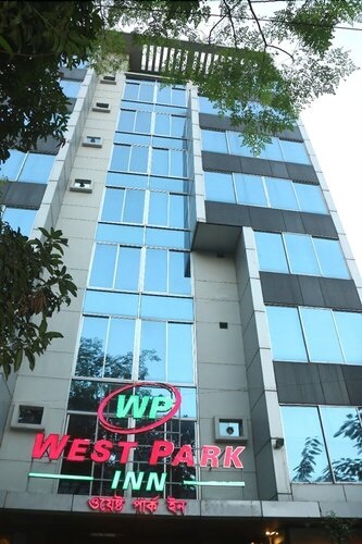 Гостиница West Park Inn в Дакке