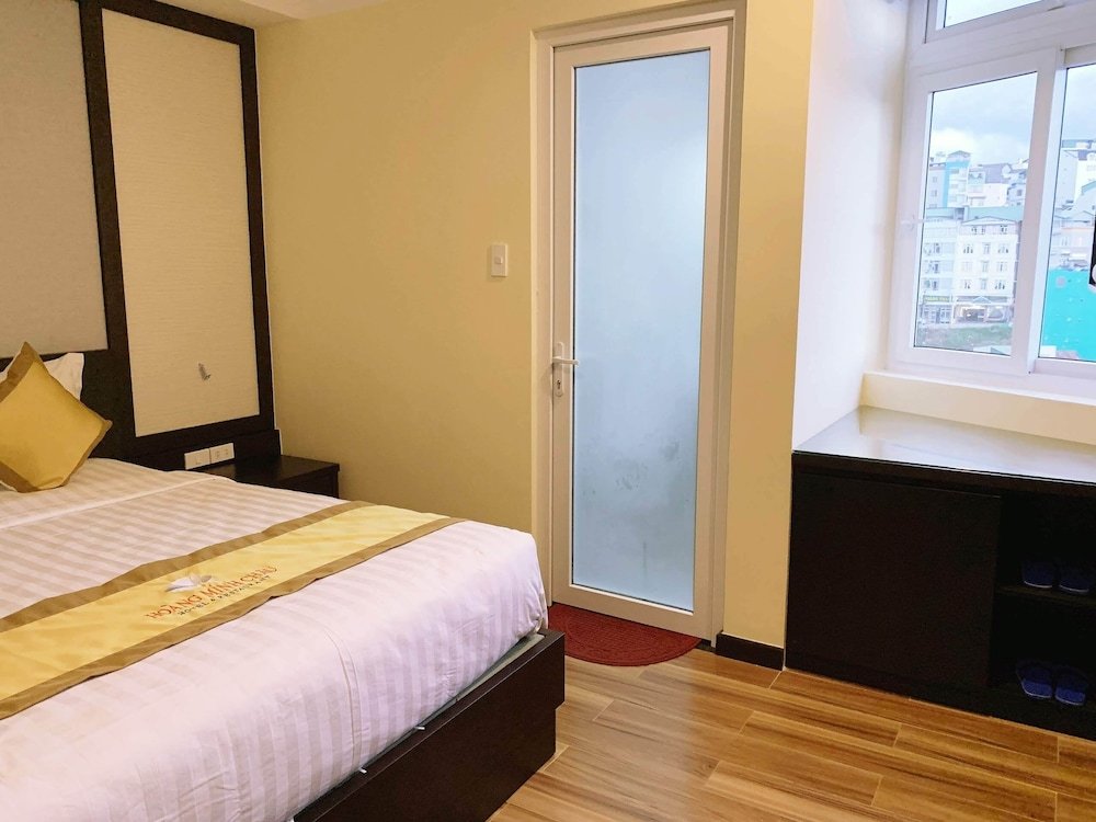 Фото Hoang Minh Chau Ba Trieu Hotel