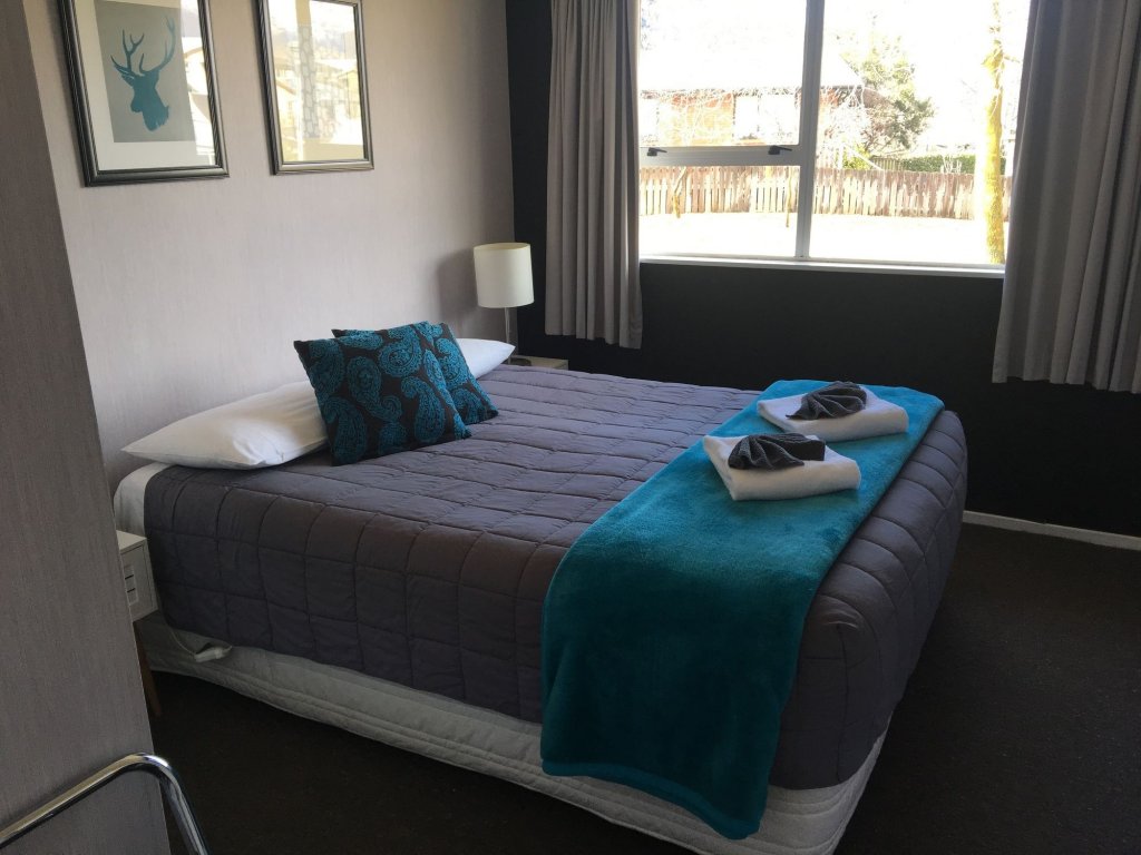 Фото Arrowtown Motel Apartments