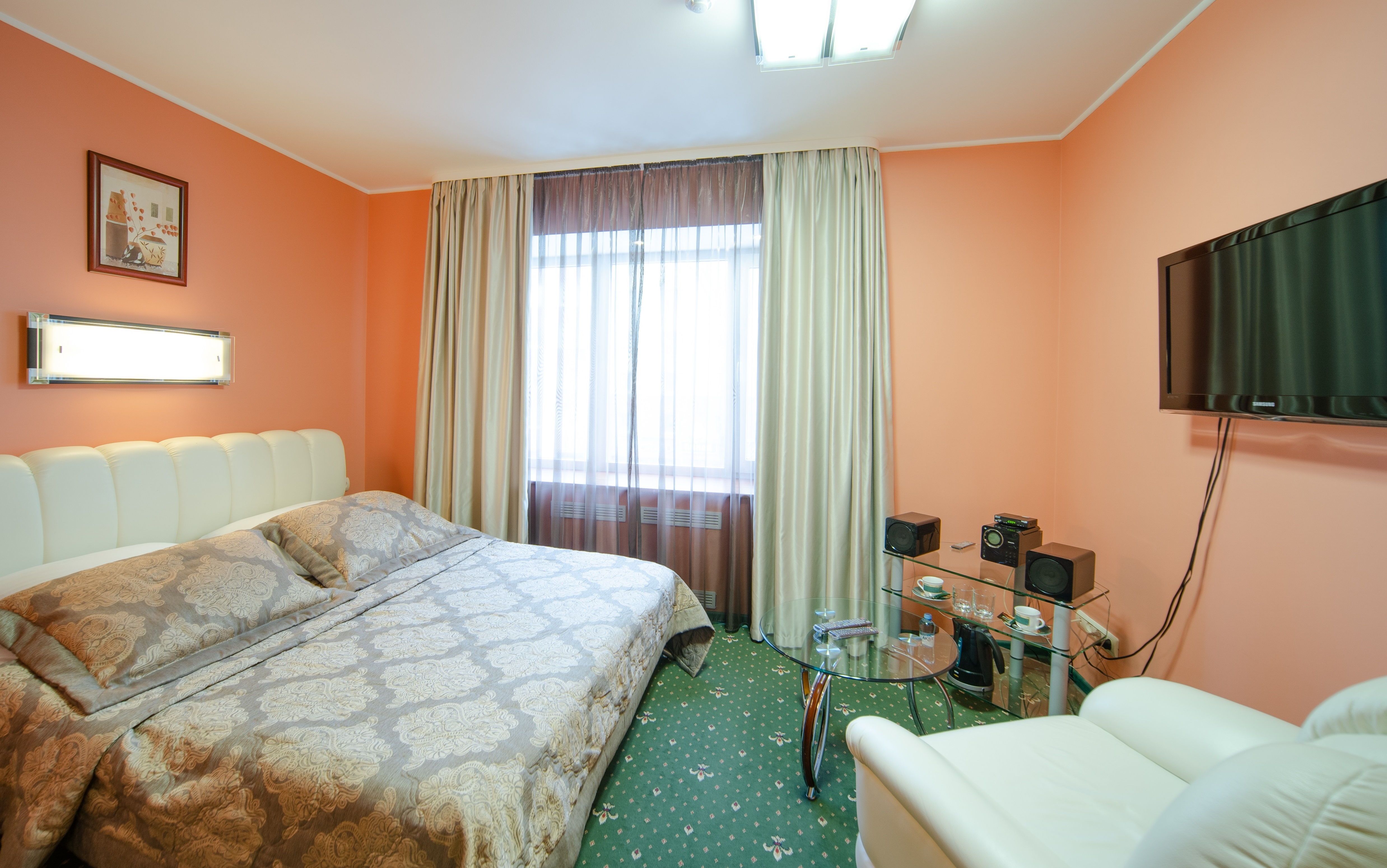 Фото отеля 2