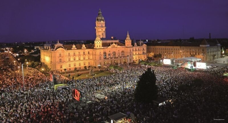 Фото Danubius Hotel Arena