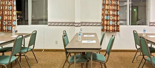 Гостиница Super 8 by Wyndham Plano/Dallas Area в Плано