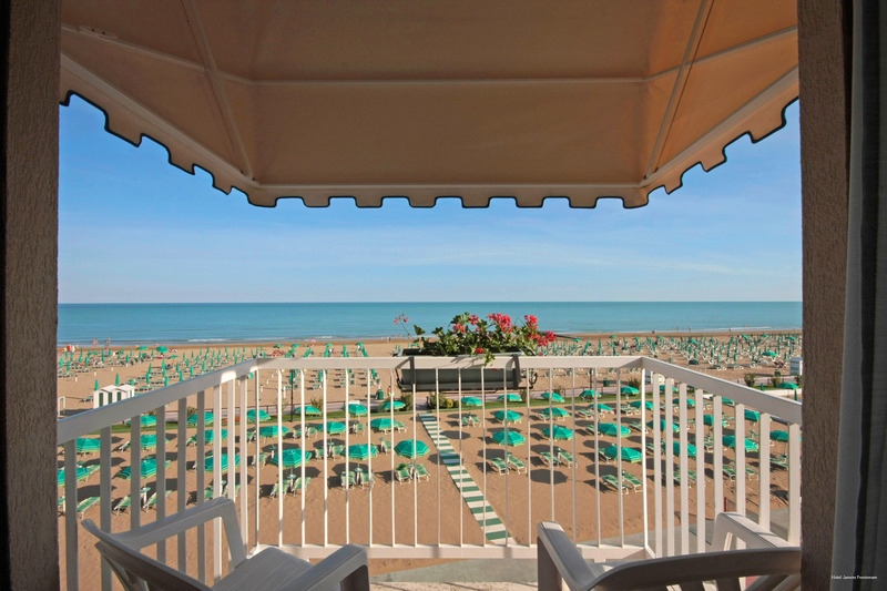 Фото Hotel Janeiro Frontemare