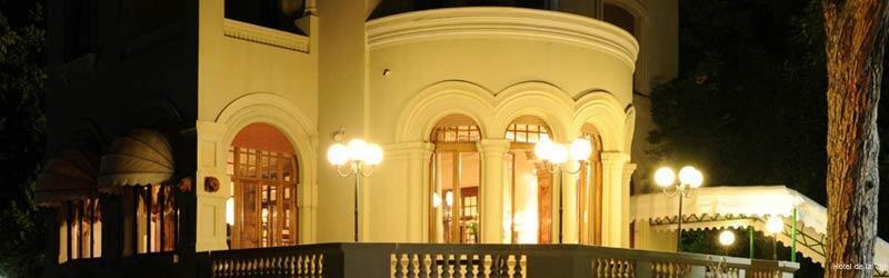 Фото Hotel De la Ville