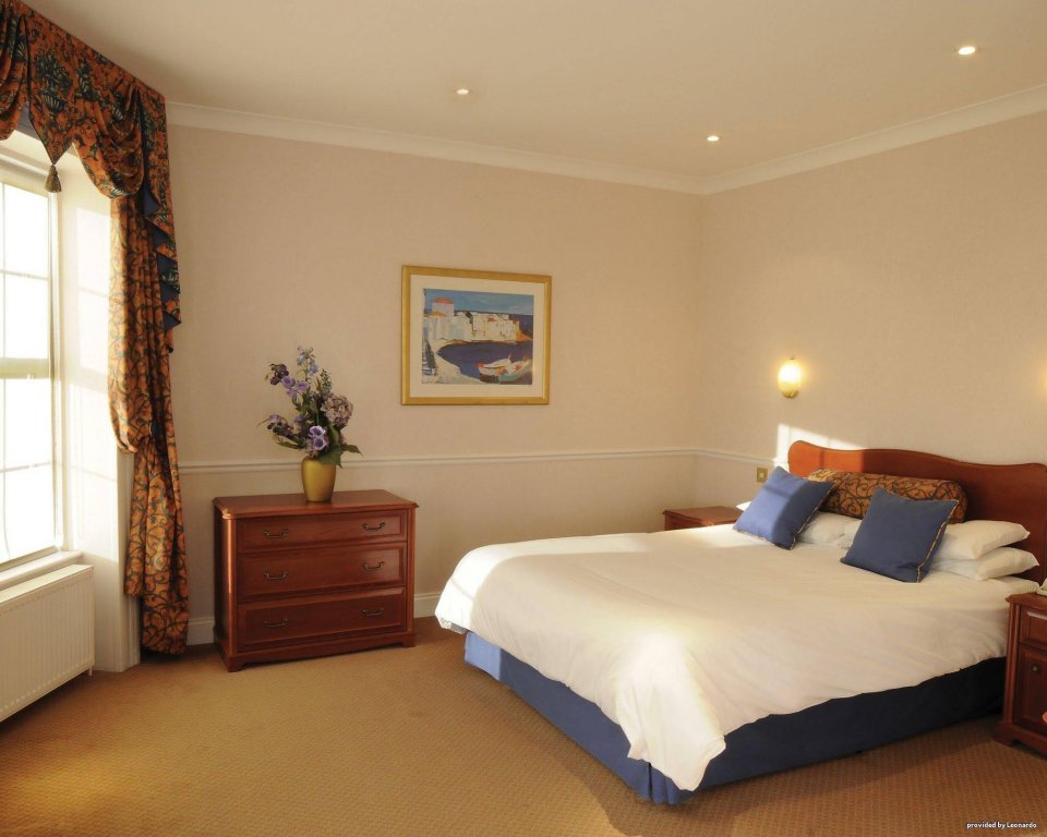 Фото The Bromley Court Hotel