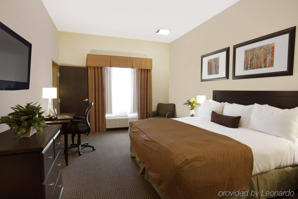 Фото Best Western Wainwright Inn & Suites