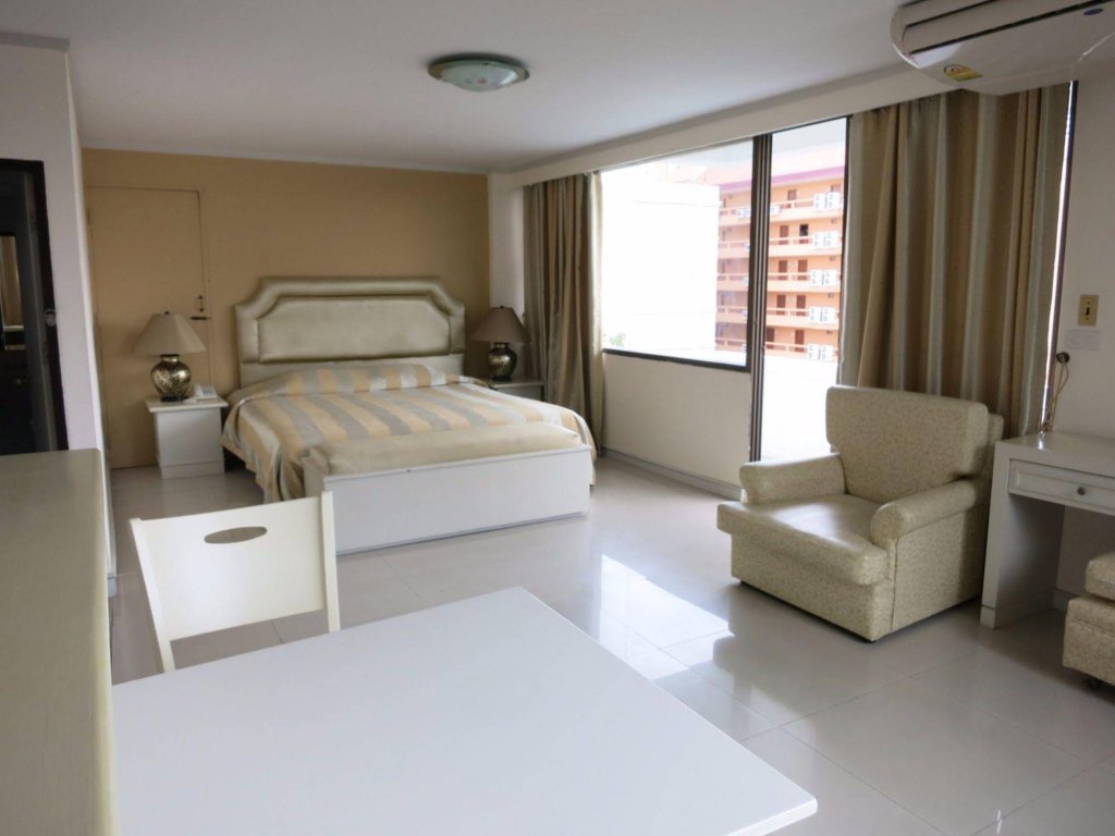 Фото Jomtien longstay hotel