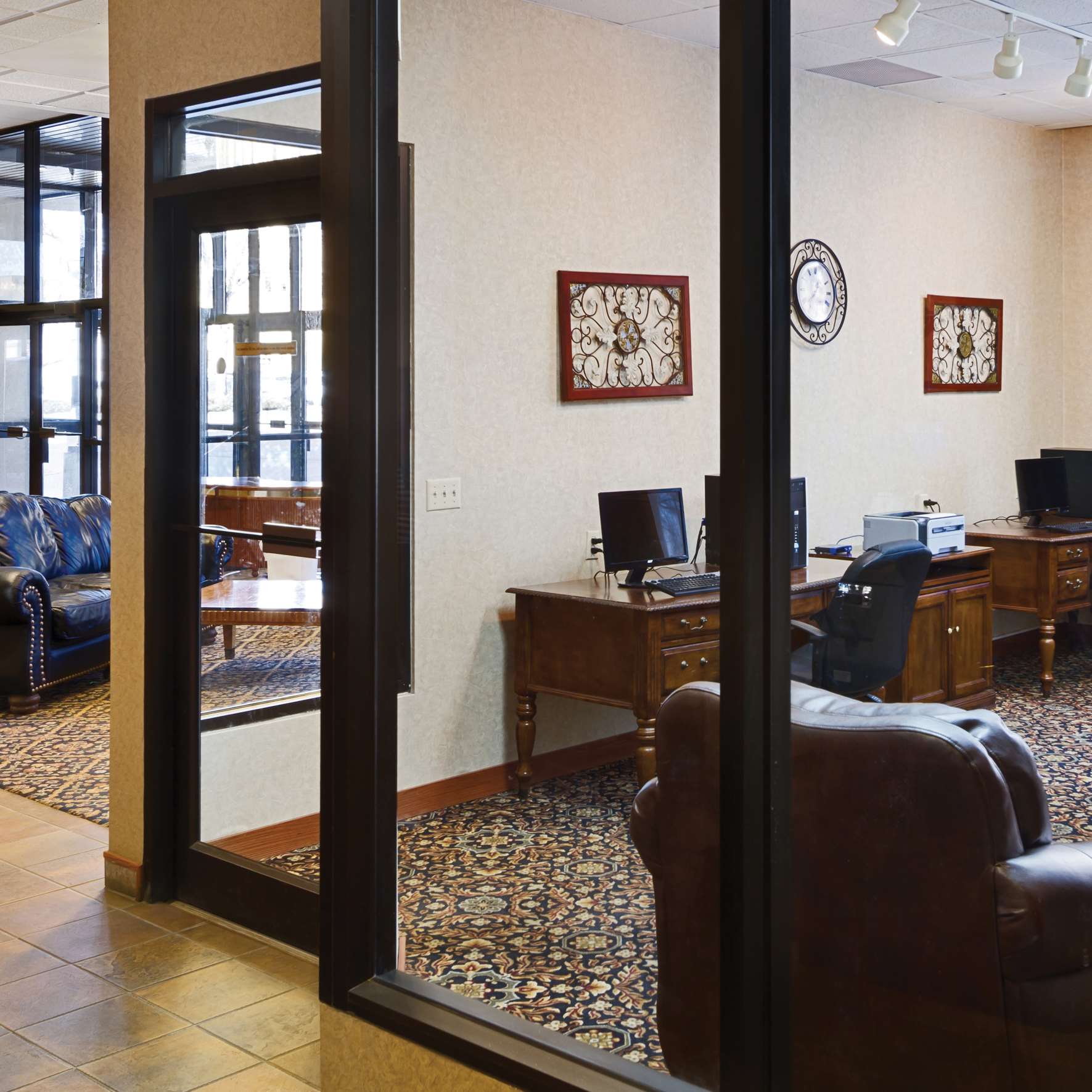 Фото отеля 2