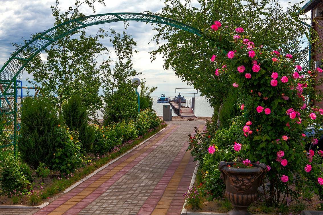 Фото отеля 1