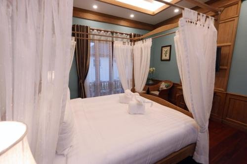 Фото Rich Garden House Hotel