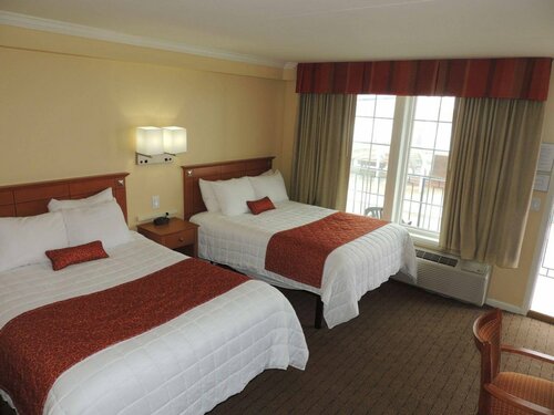 Гостиница Fleur De Lis Beach Motel