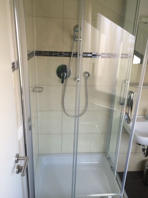 Фото Slamba Hostel Augsburg