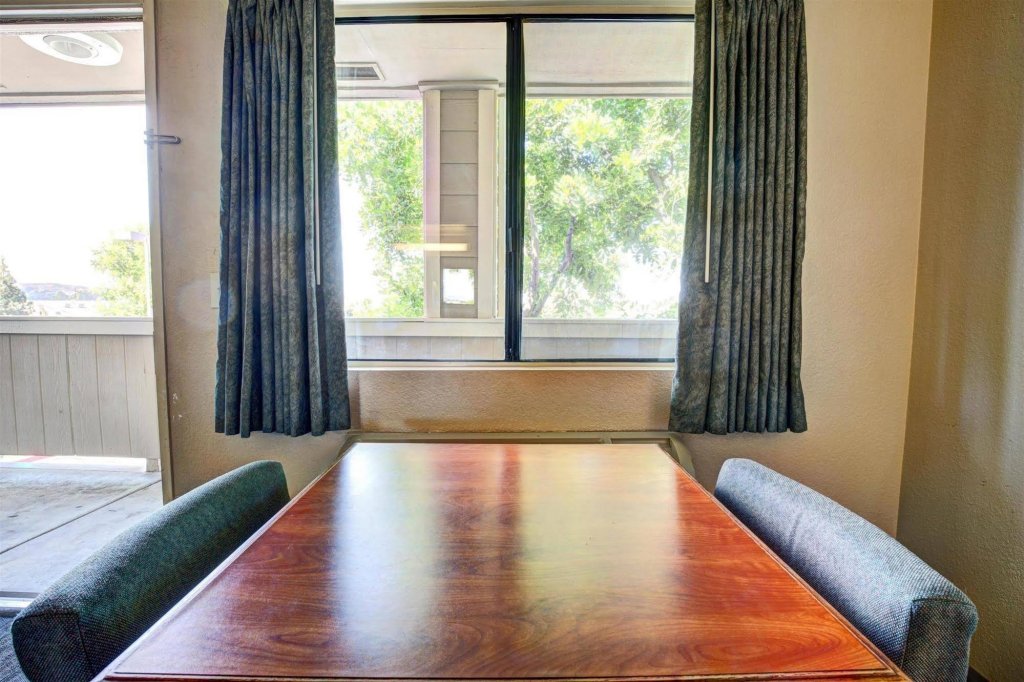 Фото Good Nite Inn Redlands