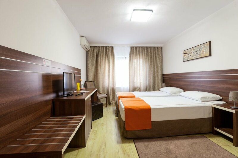 Гостиница Hotel Citadella Bucuresti в Бухаресте