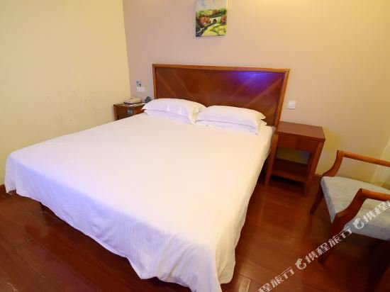 Фото GreenTree Inn Taizhou East Meilan Road University Town Hotel