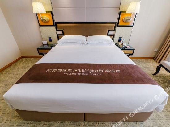 Фото Yun-Zen Century Hotel