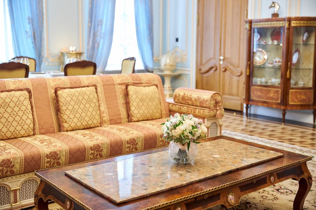 Фото Дворец Трезини