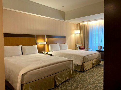 Внешний вид отеля Evergreen Plaza Hotel Tainan в Тайнани, фото 2