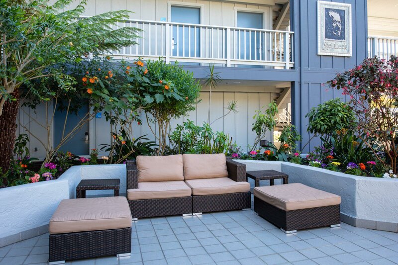 Гостиница Holiday Inn Express Monterey-Cannery Row, an Ihg Hotel в Монтерее