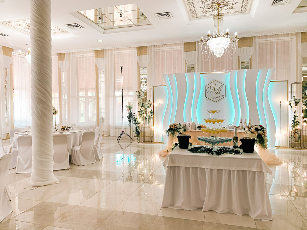 Kafe Cronwell Park Nika, Omsk, foto