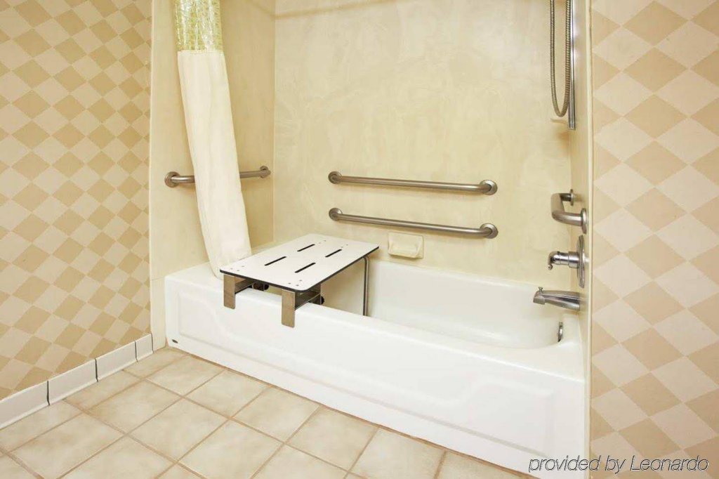 Фото Hampton Inn Brookhaven